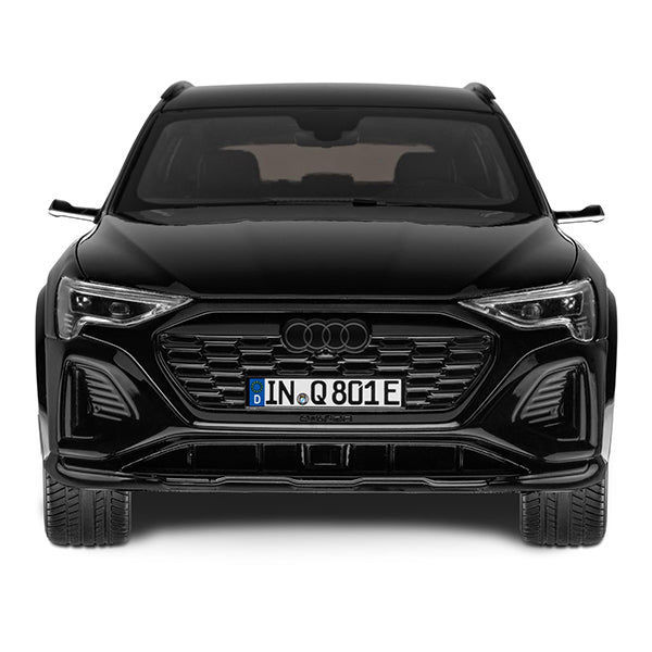 Audi Q8 e-tron, Myth Black Model Car